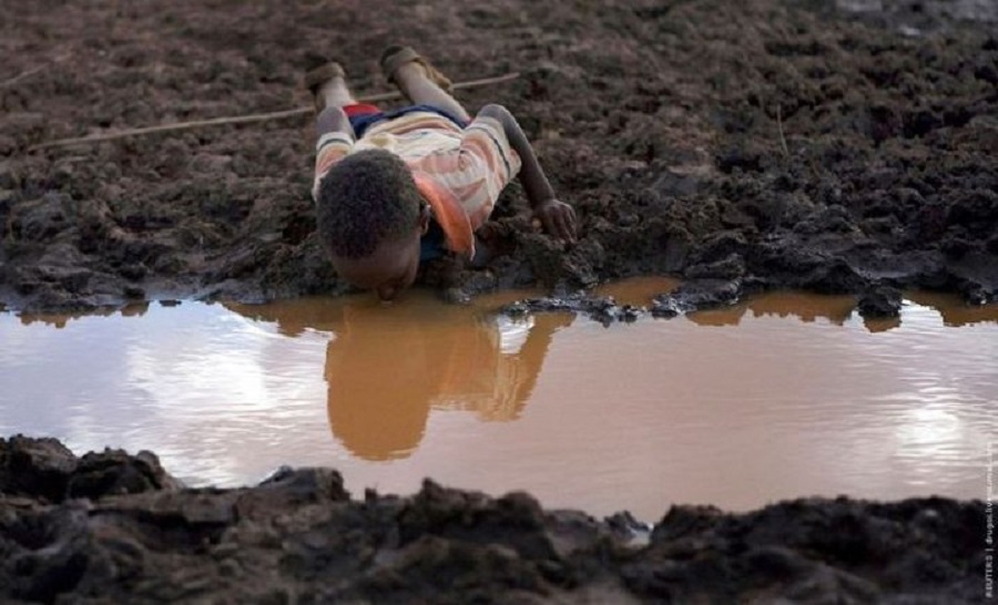 La pauvreté dans une mer de richesses économiques en Afrique La pauvreté dans une mer de richesses économiques en Afrique