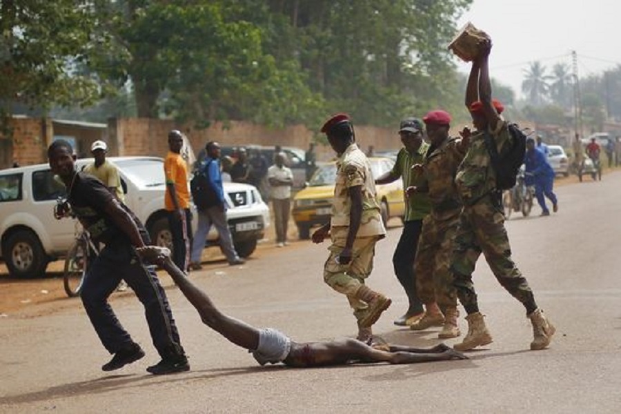 Le racisme entre africains Le racisme entre africains